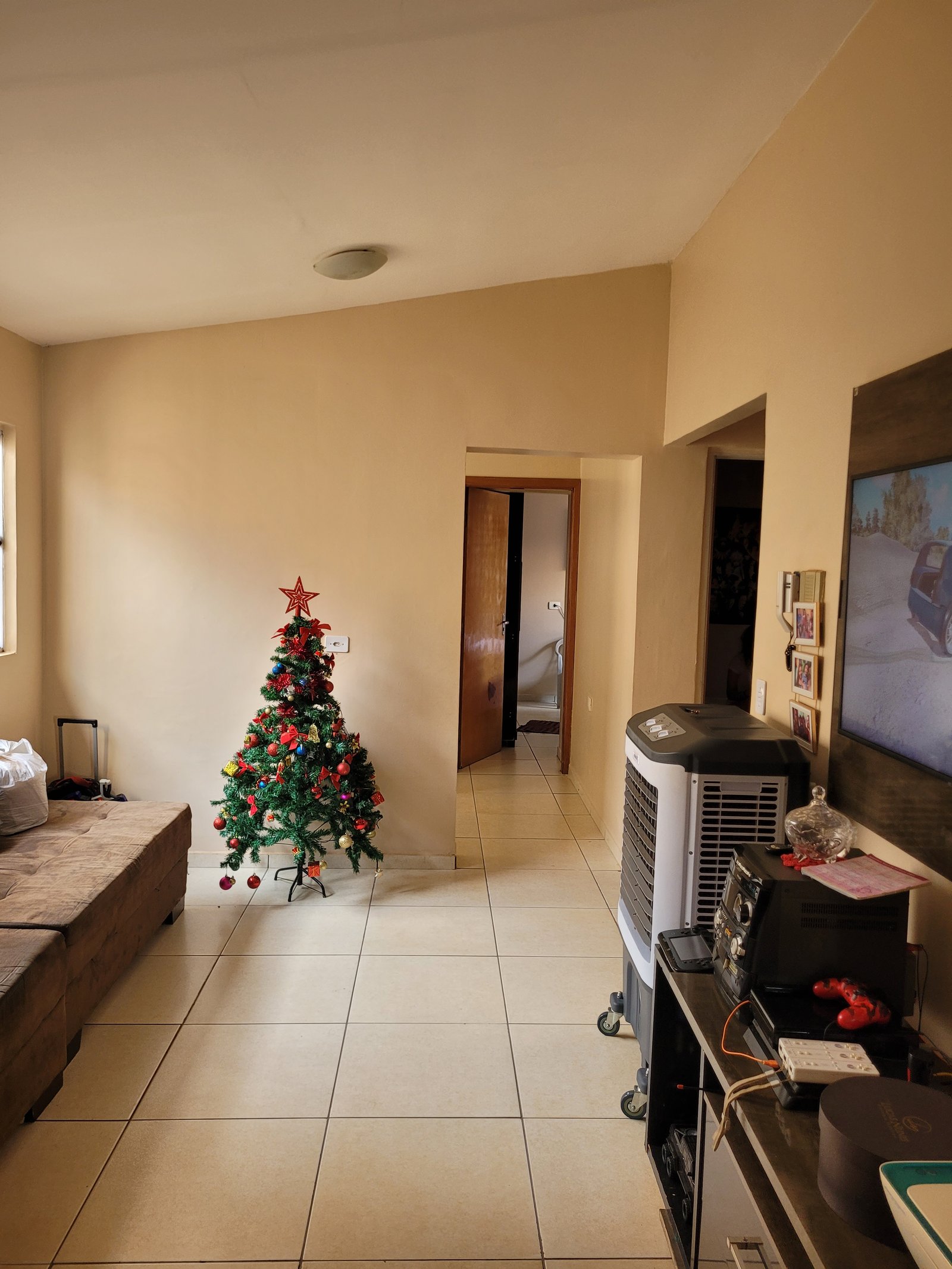 VENDE-SE CASA BAIRRO JARDIM VITÓRIA