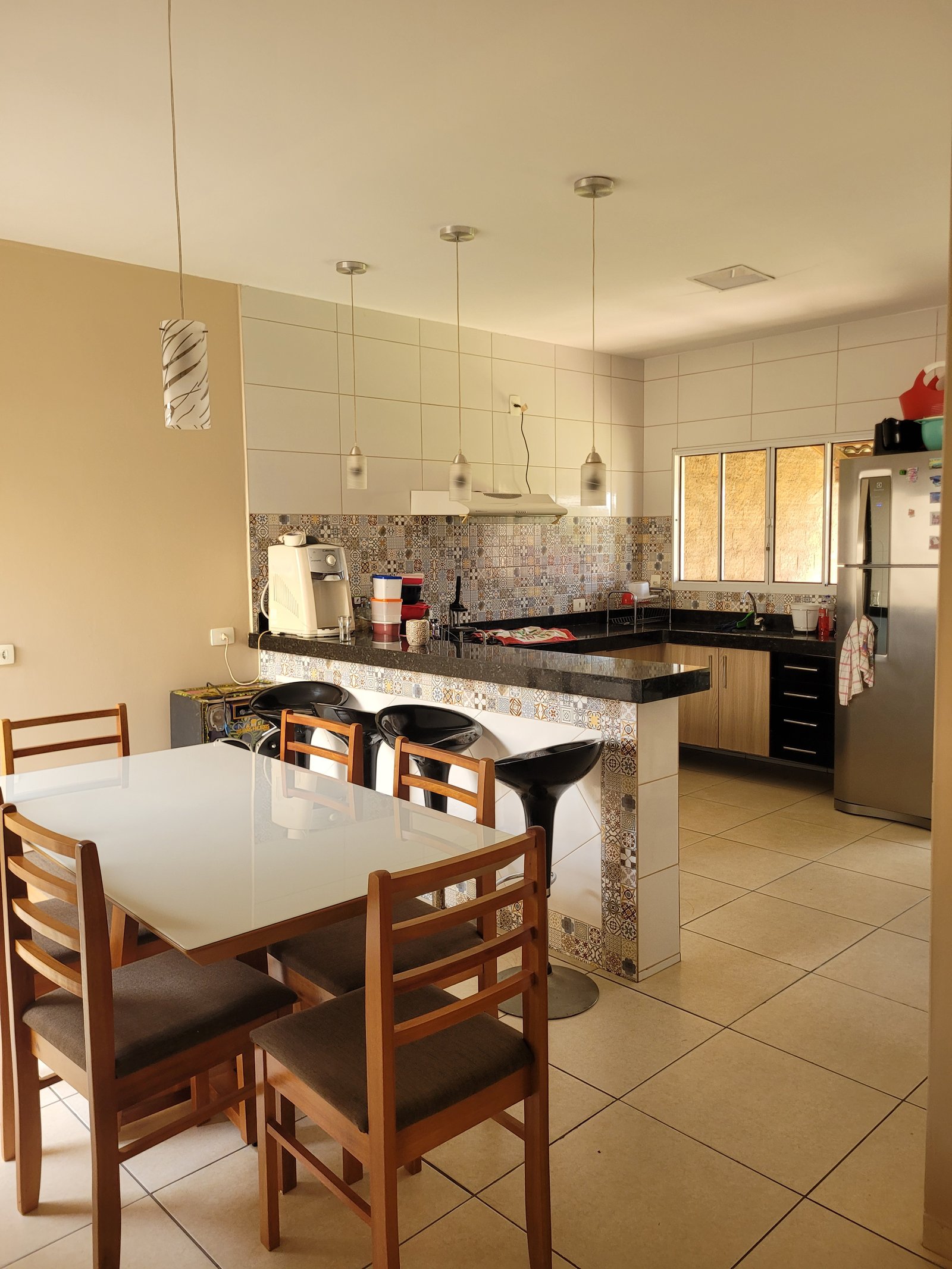 VENDE-SE CASA BAIRRO JARDIM VITÓRIA