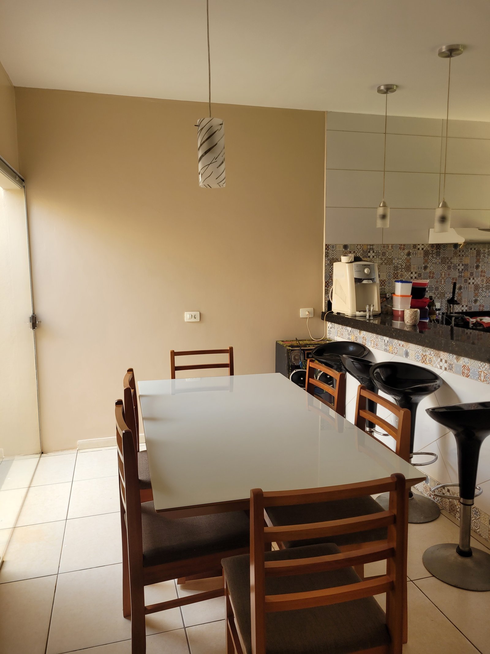 VENDE-SE CASA BAIRRO JARDIM VITÓRIA