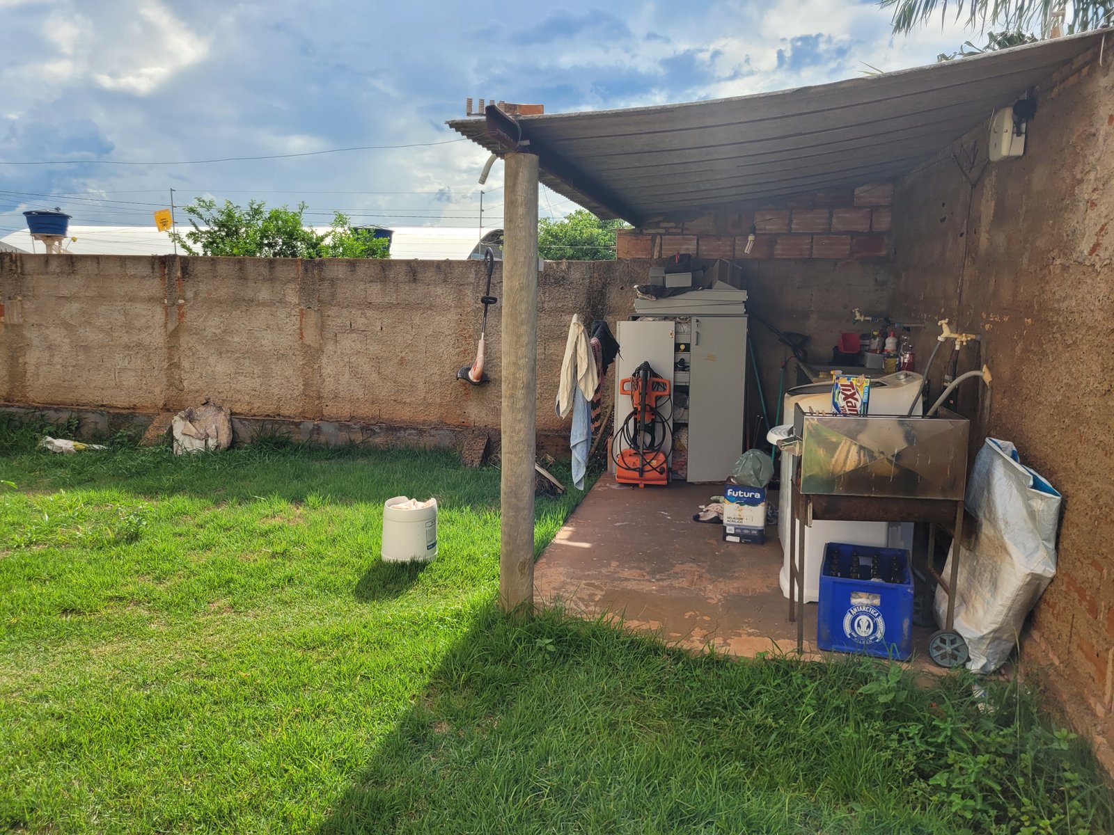 VENDE-SE CASA BAIRRO JARDIM VITÓRIA