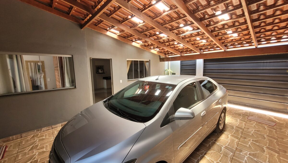 CASA-VITORIA-350MIL- RUA JERONIMO (17)