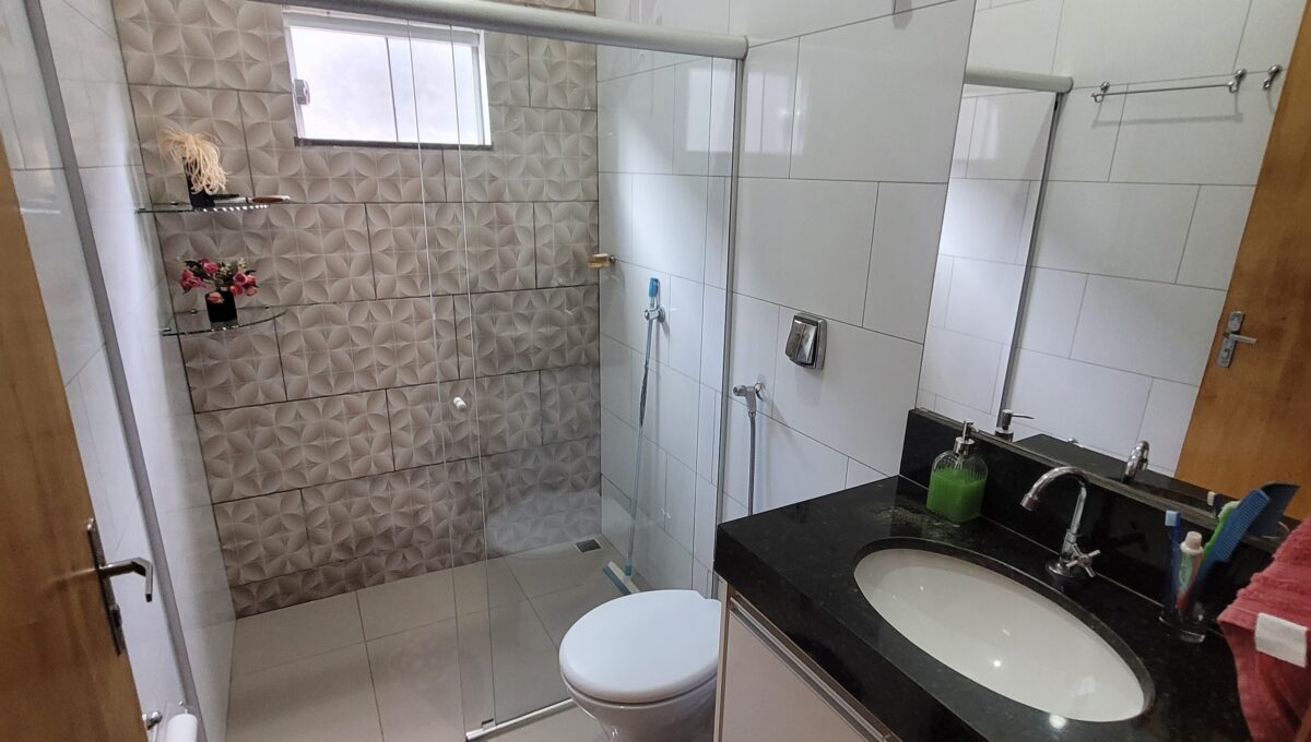 CASA-VITORIA-350MIL- RUA JERONIMO (7)