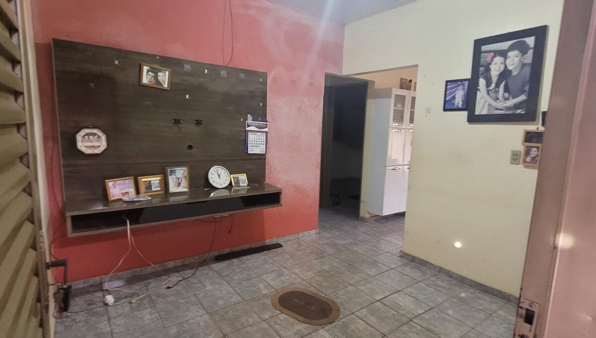 CASA-JOÃO-RUA-CAPELINHA210MIL (3)