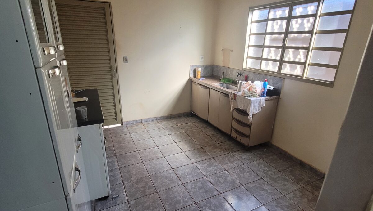 CASA-JOÃO-RUA-CAPELINHA210MIL (4)