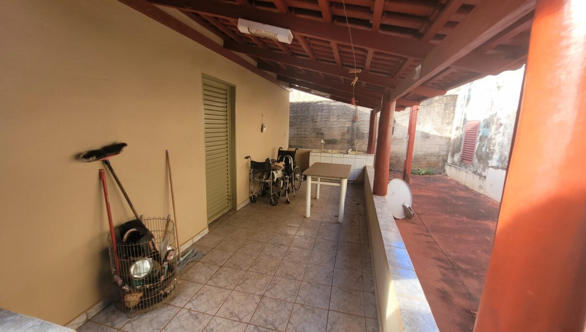 CASA-JOÃO-RUA-CAPELINHA210MIL (8)