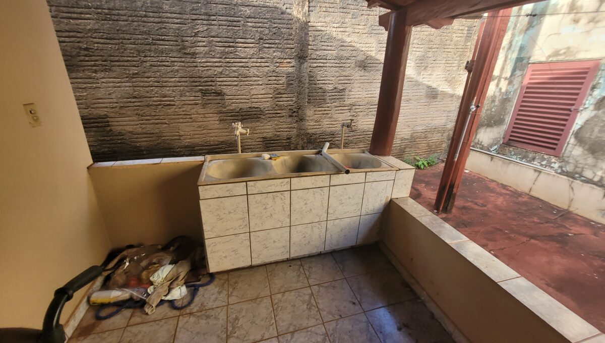 CASA-JOÃO-RUA-CAPELINHA210MIL (9)