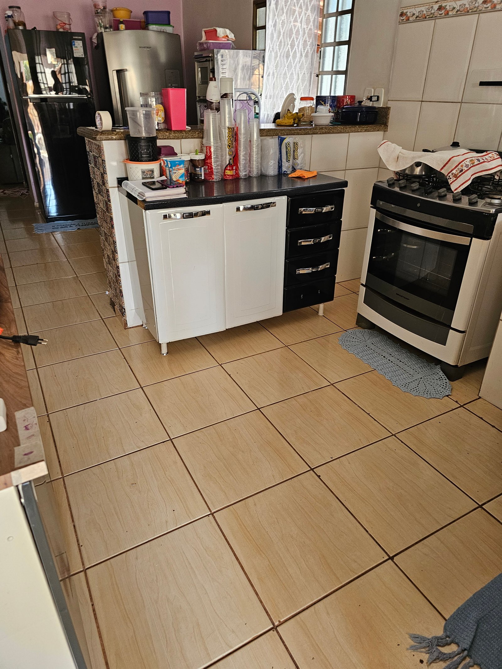 VENDE-SE CASA NO CENTRO PRÓXIMO DA FAQUI.