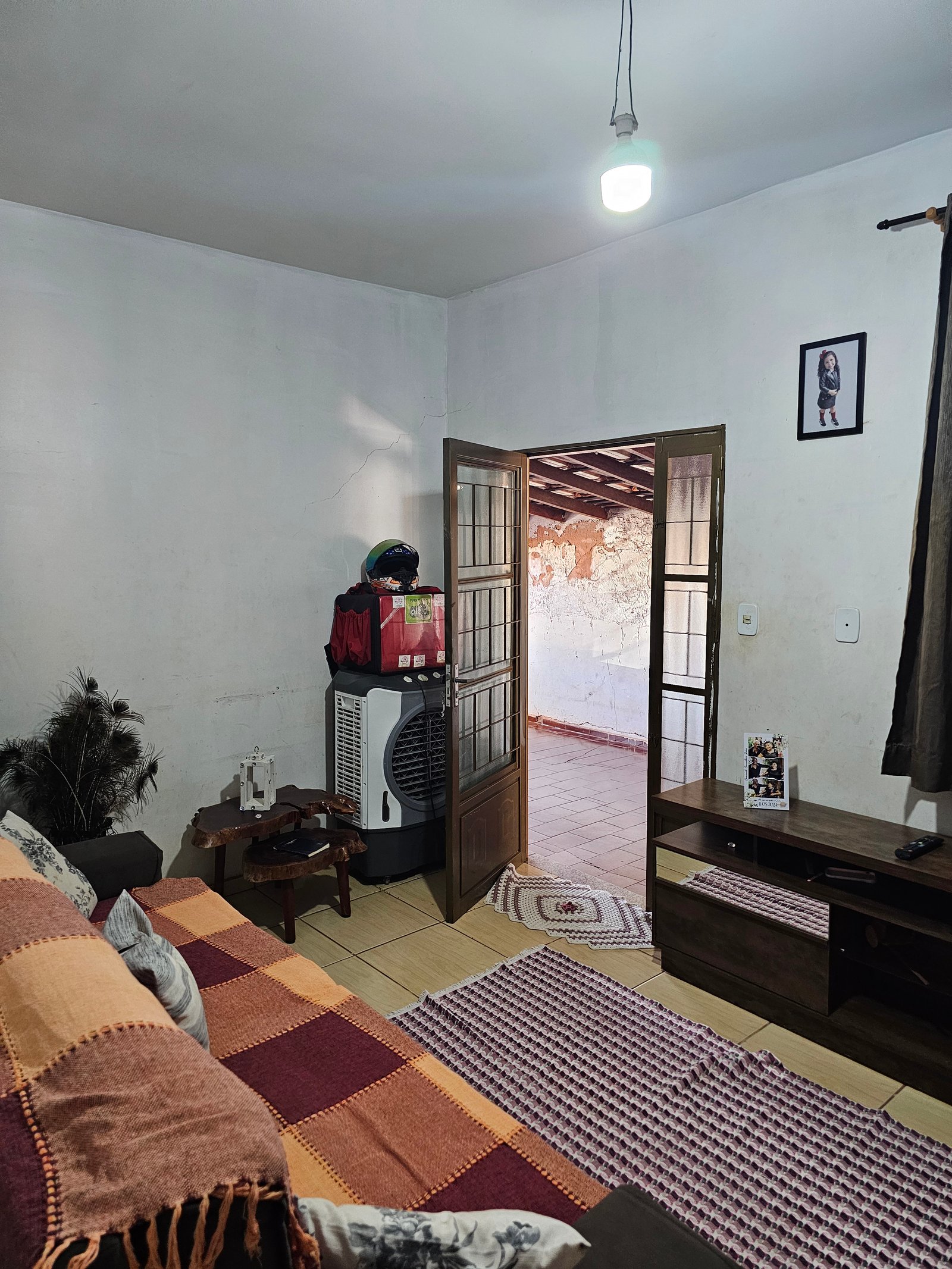 VENDE-SE CASA NO CENTRO PRÓXIMO DA FAQUI.
