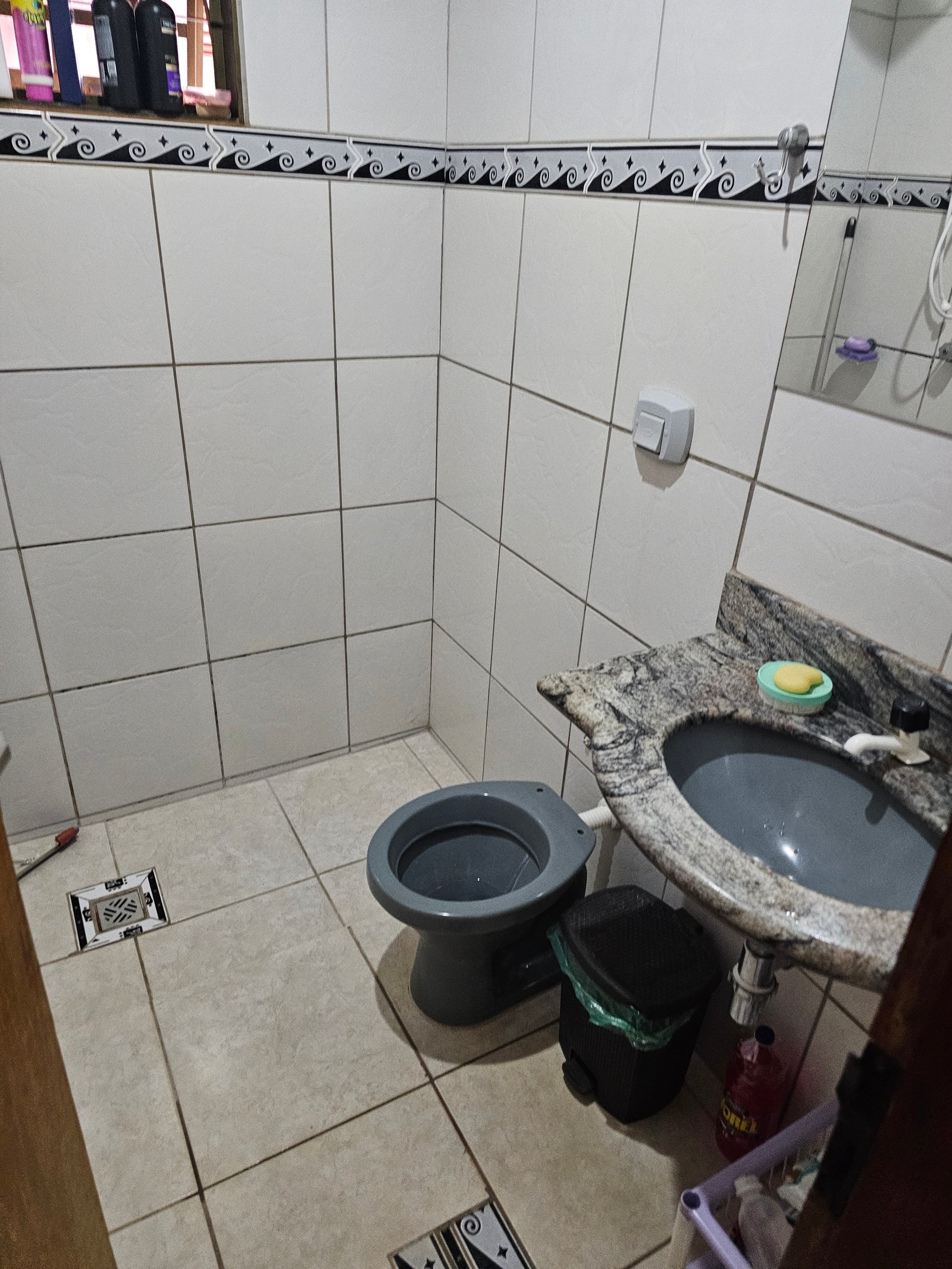 VENDE-SE CASA NO CENTRO PRÓXIMO DA FAQUI.