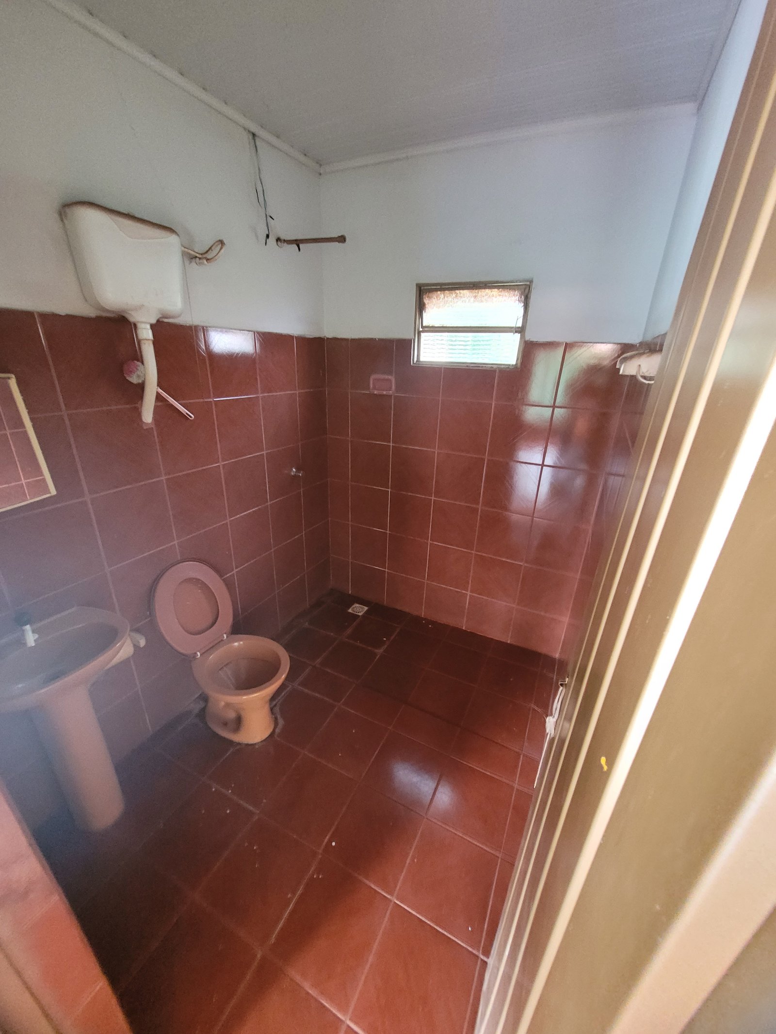 VENDE-SE CASAS NO BAIRRO MUNICIPAL