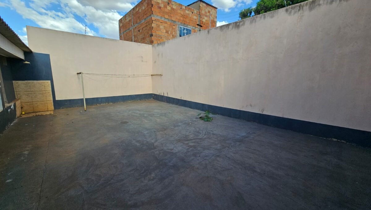 NOVAS-CASA HELIO LEÃO - 270 MIL (1)