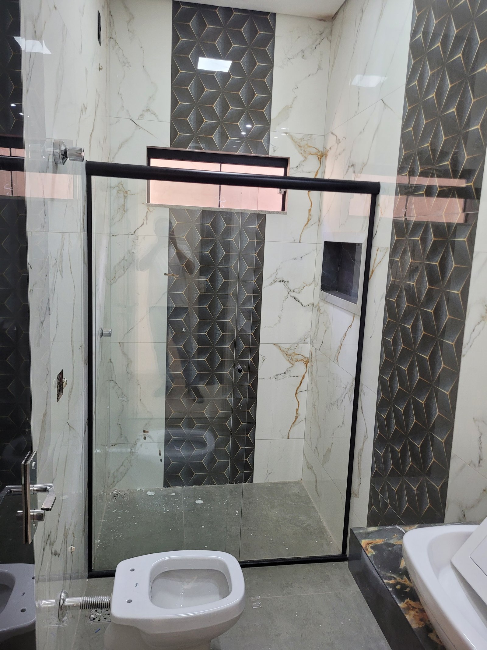 VENDE-SE CASA PRÓXIMO AO CLUBE ELDORADO – BAIRRO PRIMAVERA.