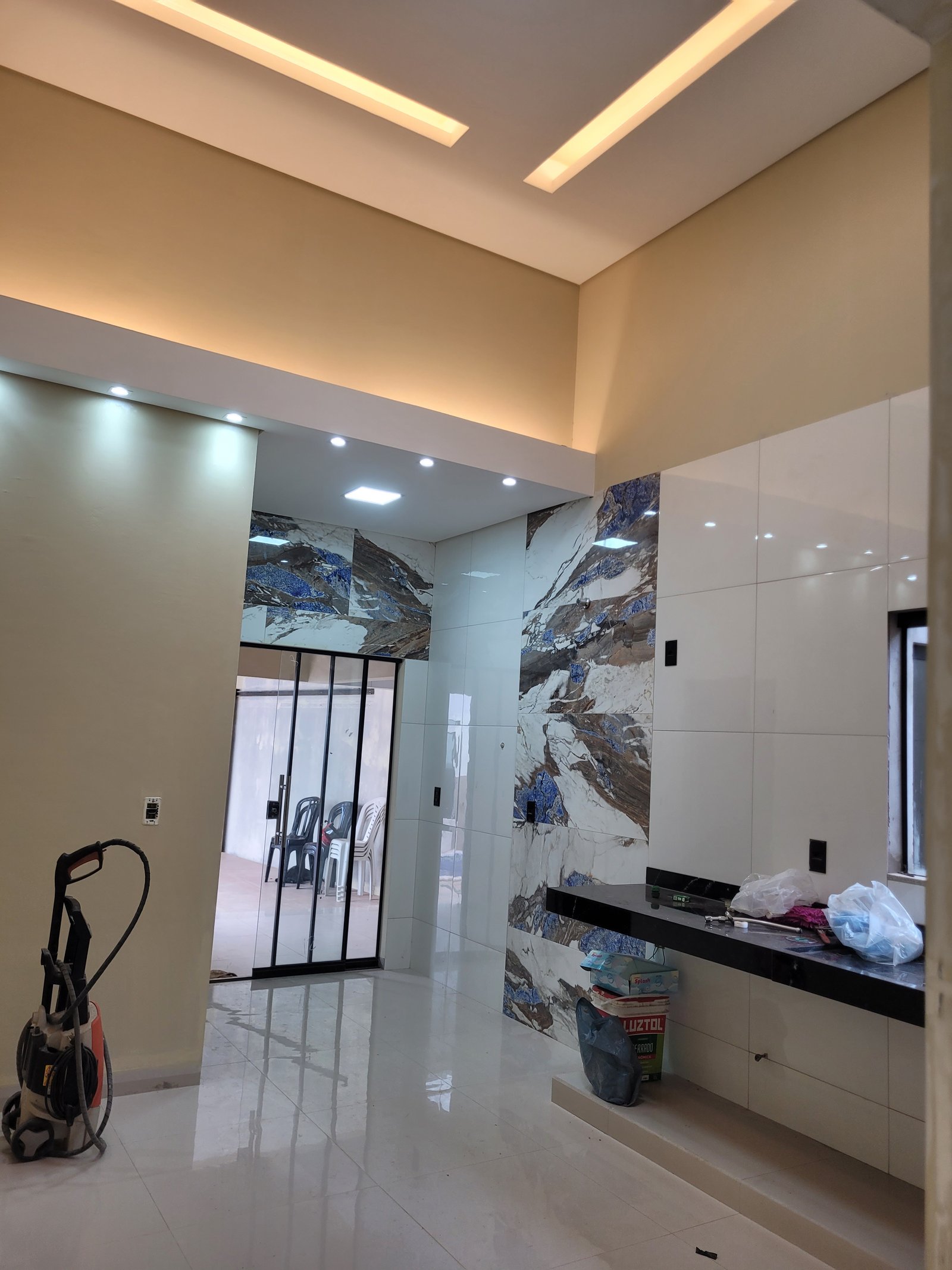 VENDE-SE CASA PRÓXIMO AO CLUBE ELDORADO – BAIRRO PRIMAVERA.