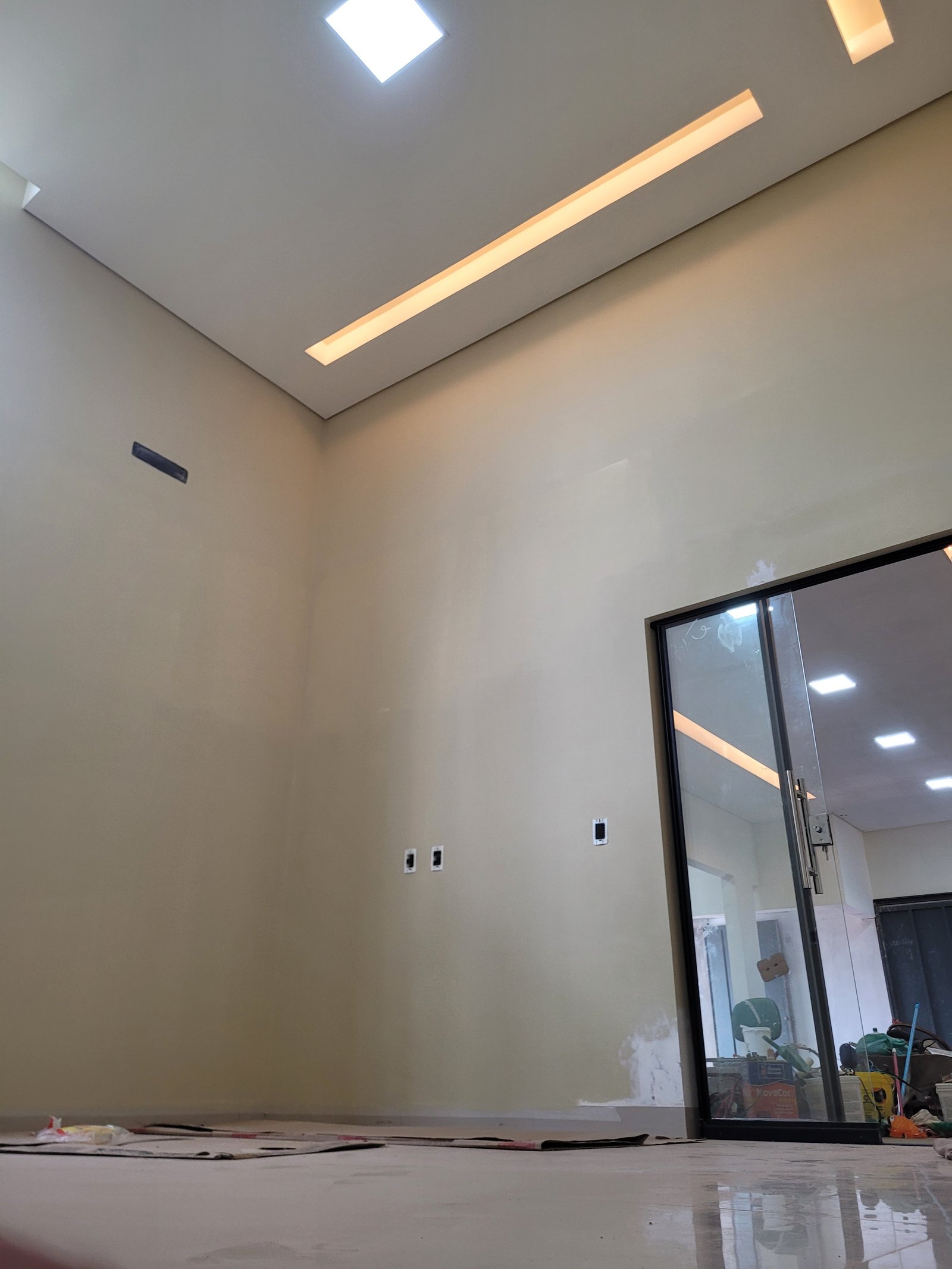 VENDE-SE CASA PRÓXIMO AO CLUBE ELDORADO – BAIRRO PRIMAVERA.