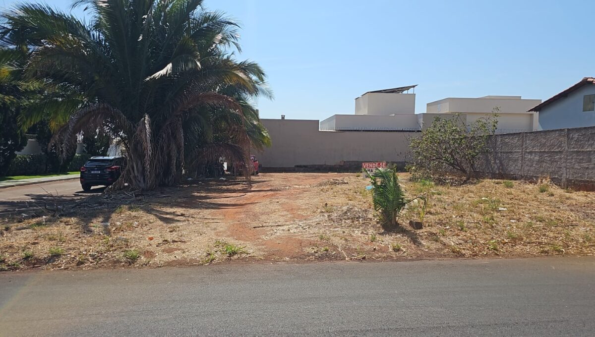 terreno-jk-300mil (1)