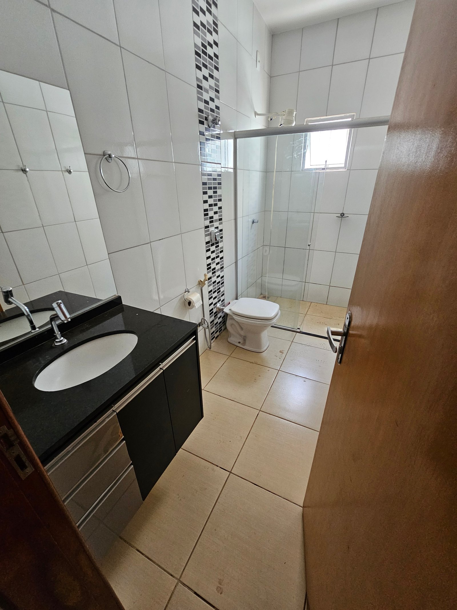 VENDE-SE CASA PRÓXIMO AO CLUBE ELDORADO – BAIRRO MORADA DO SOL.