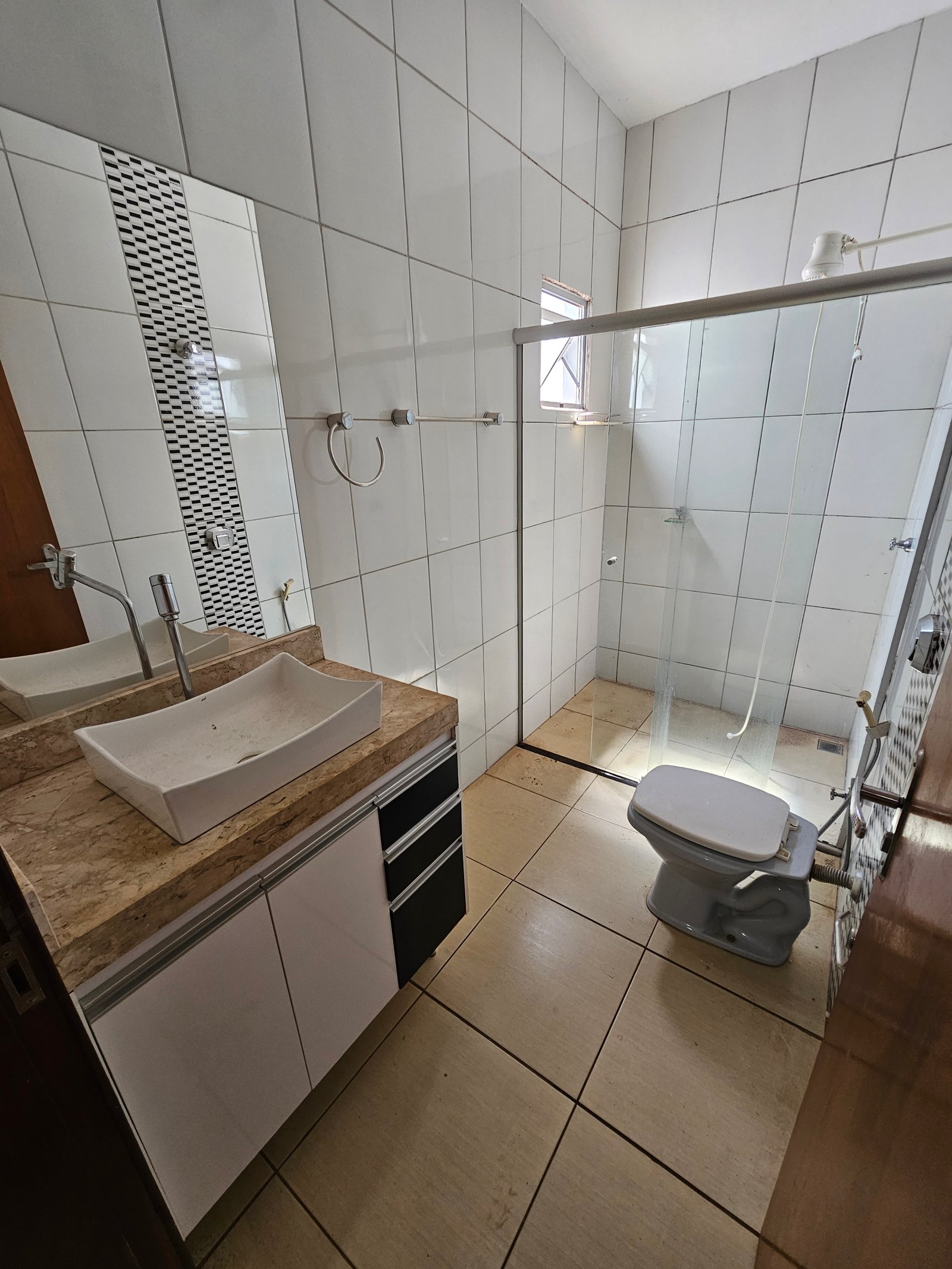 VENDE-SE CASA PRÓXIMO AO CLUBE ELDORADO – BAIRRO MORADA DO SOL.