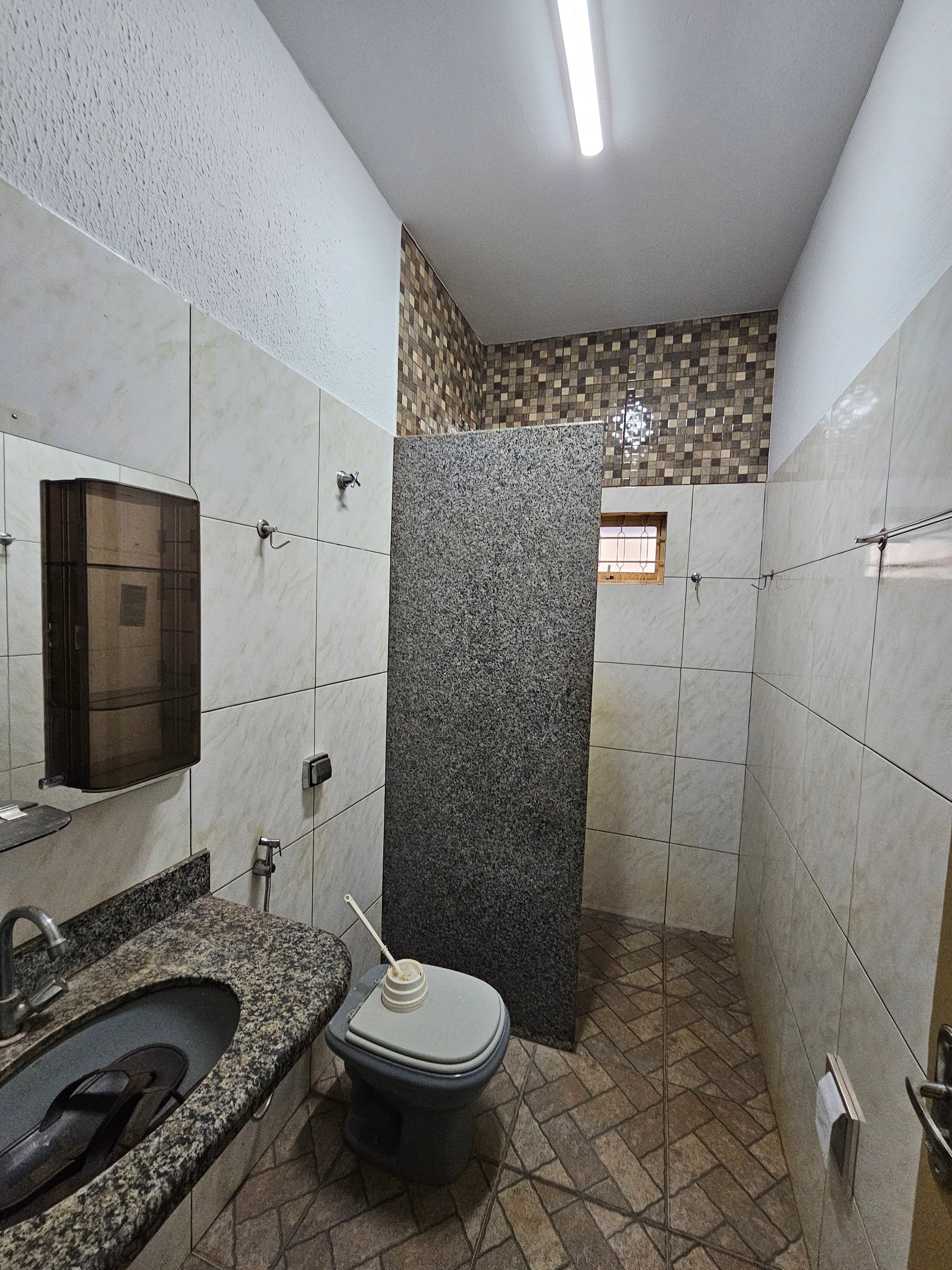 VENDE-SE CASA NO BAIRRO TONICO BENTO