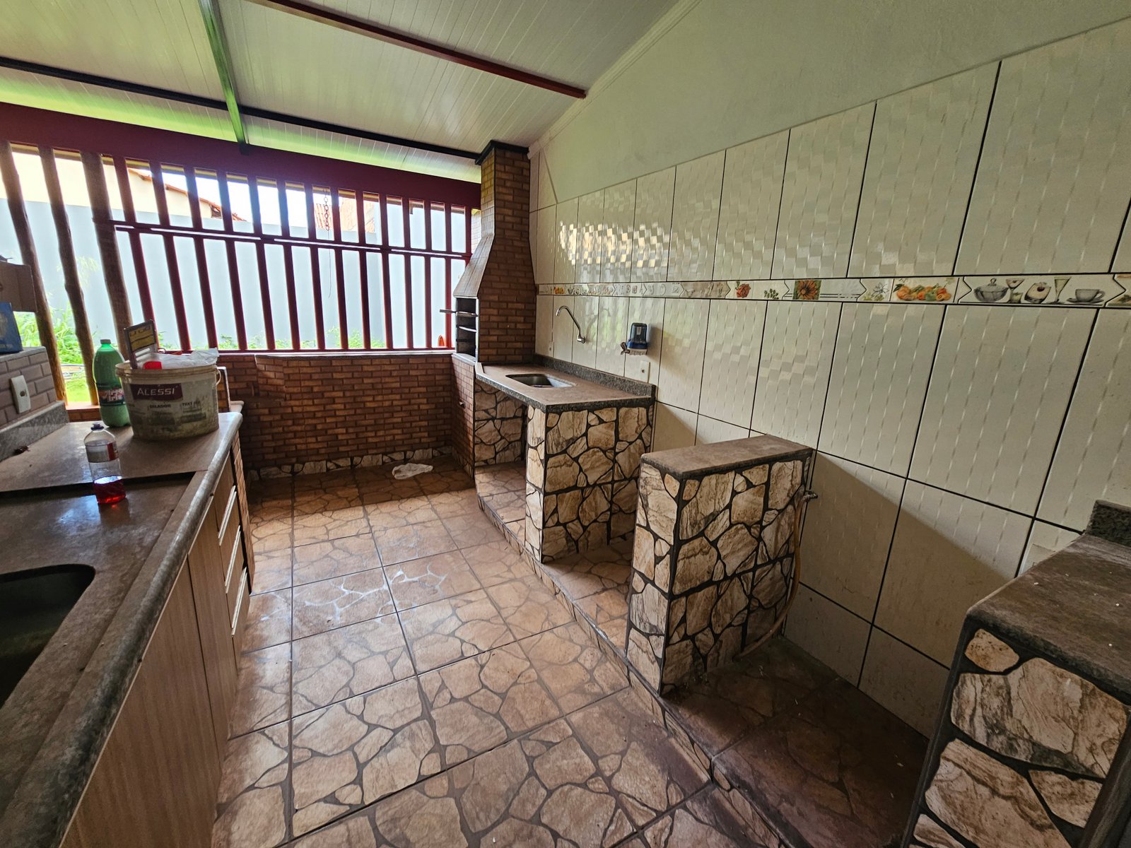VENDE-SE CASA NO BAIRRO TONICO BENTO