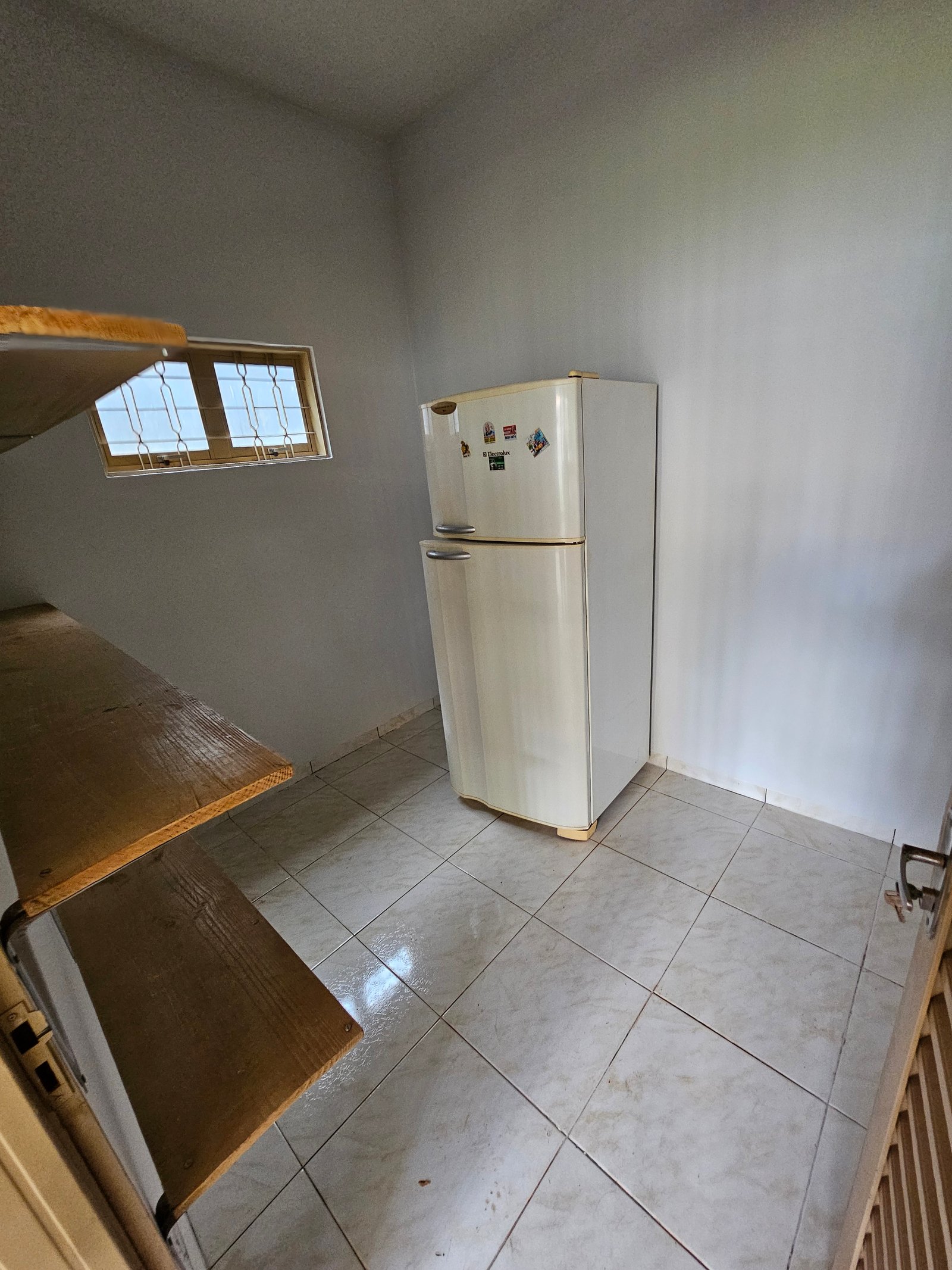 VENDE-SE CASA NO BAIRRO TONICO BENTO