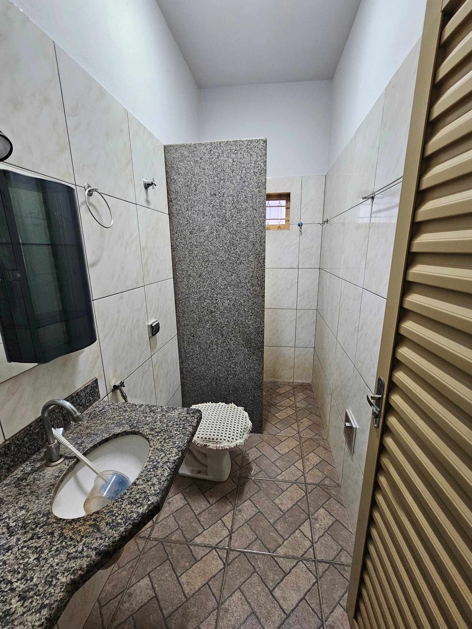 VENDE-SE CASA NO BAIRRO TONICO BENTO
