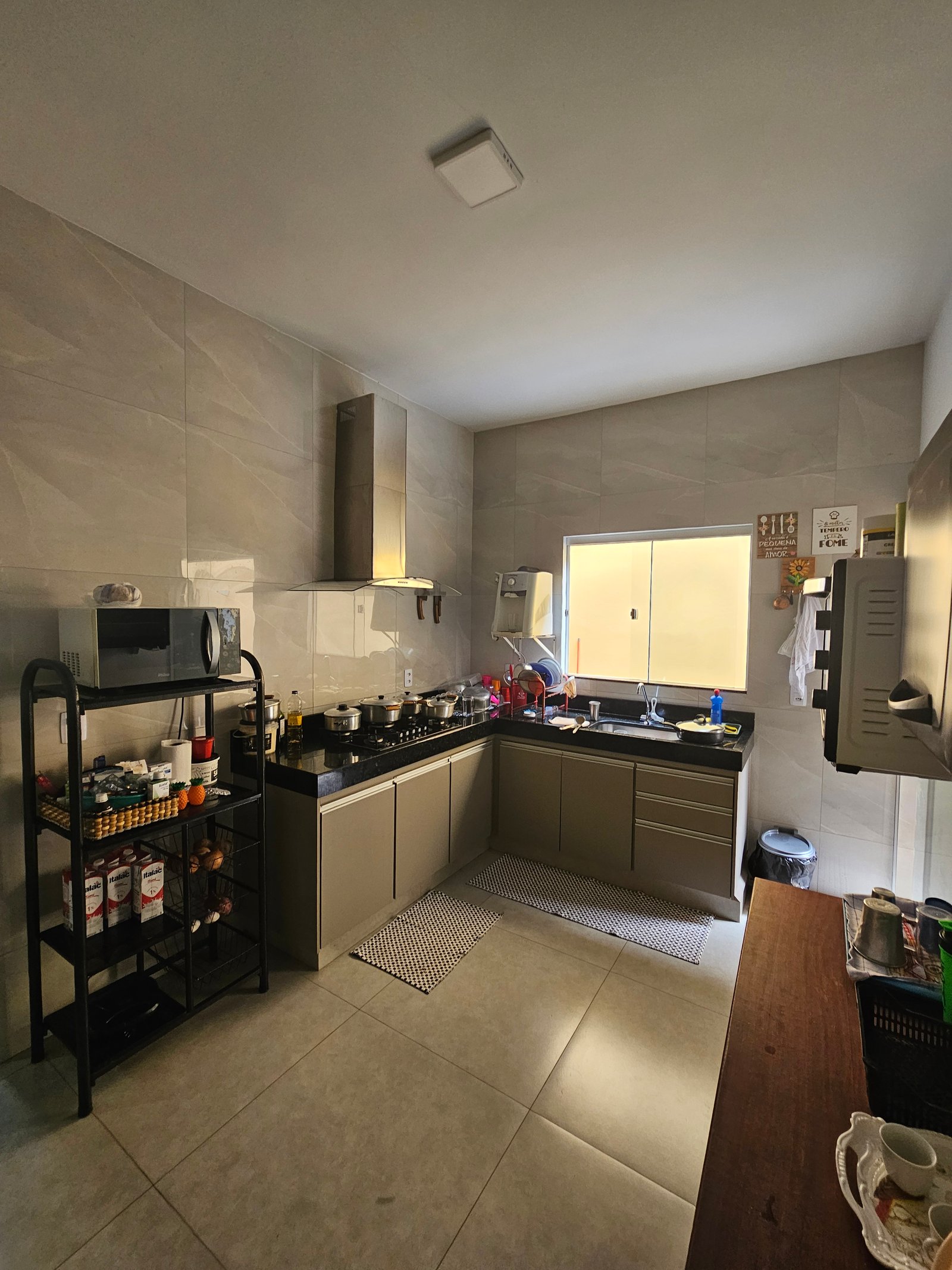 VENDE-SE CASA NO MORUMBI - 3 quartos