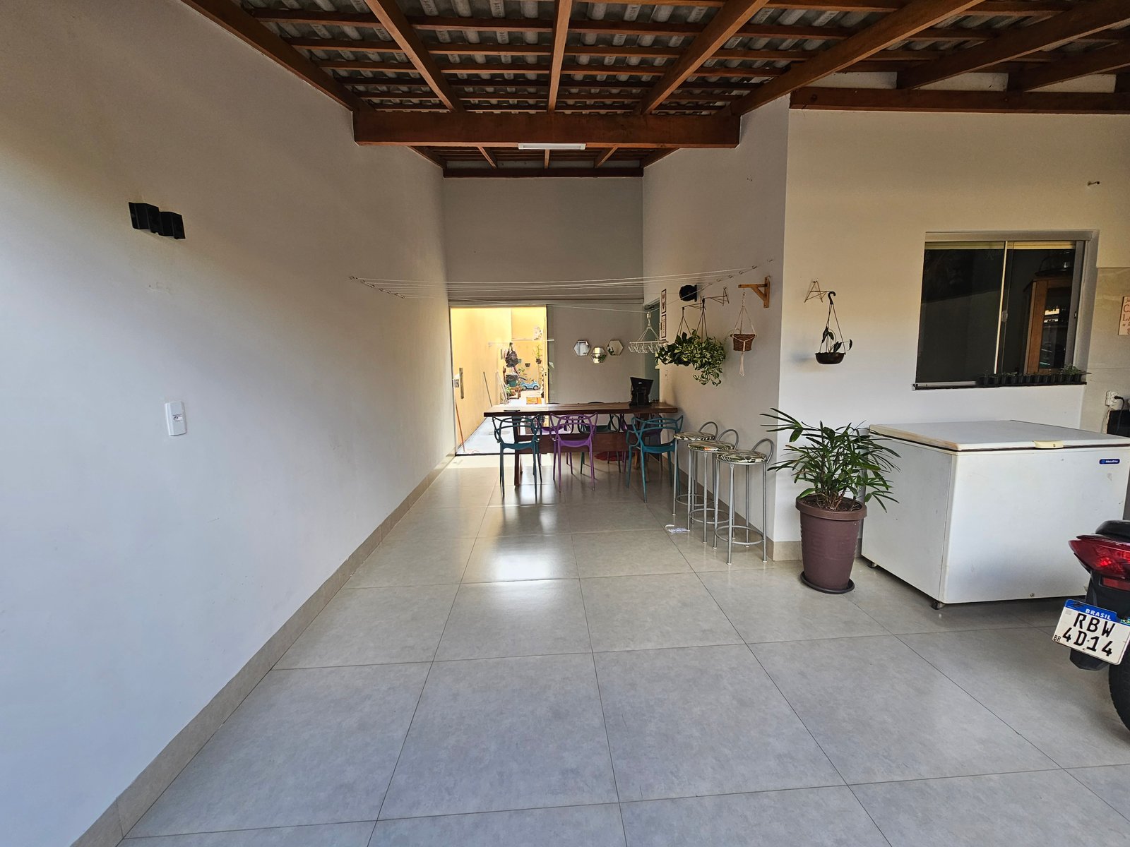 VENDE-SE CASA NO MORUMBI - 3 quartos
