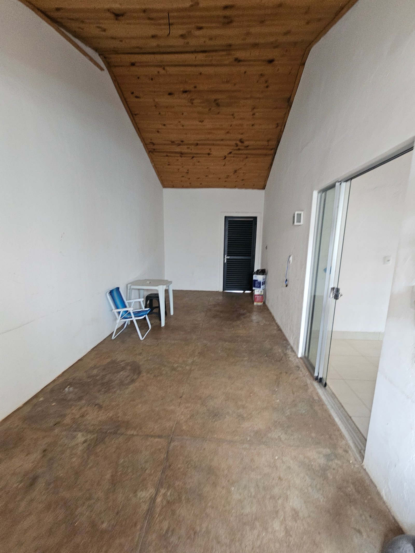 VENDE-SE 2 CASAS NO BAIRRO JARDIM BOM PASTOR.