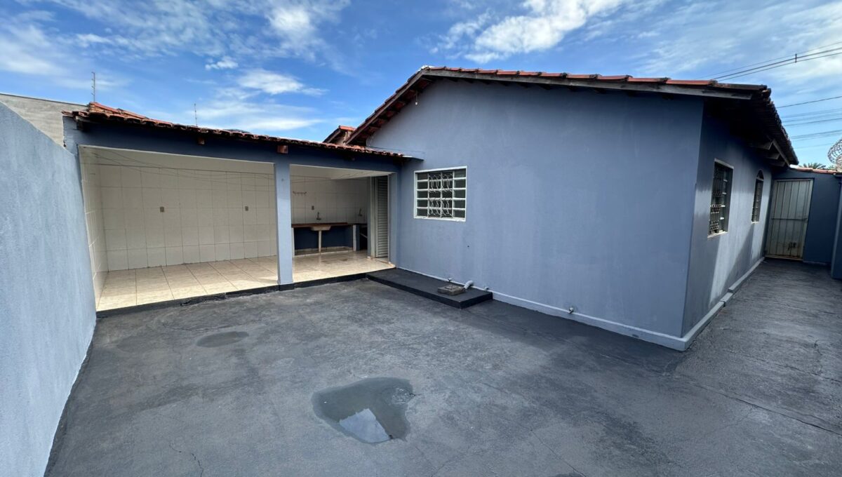 CASA HELIO LEAO - 350 MIL (1)