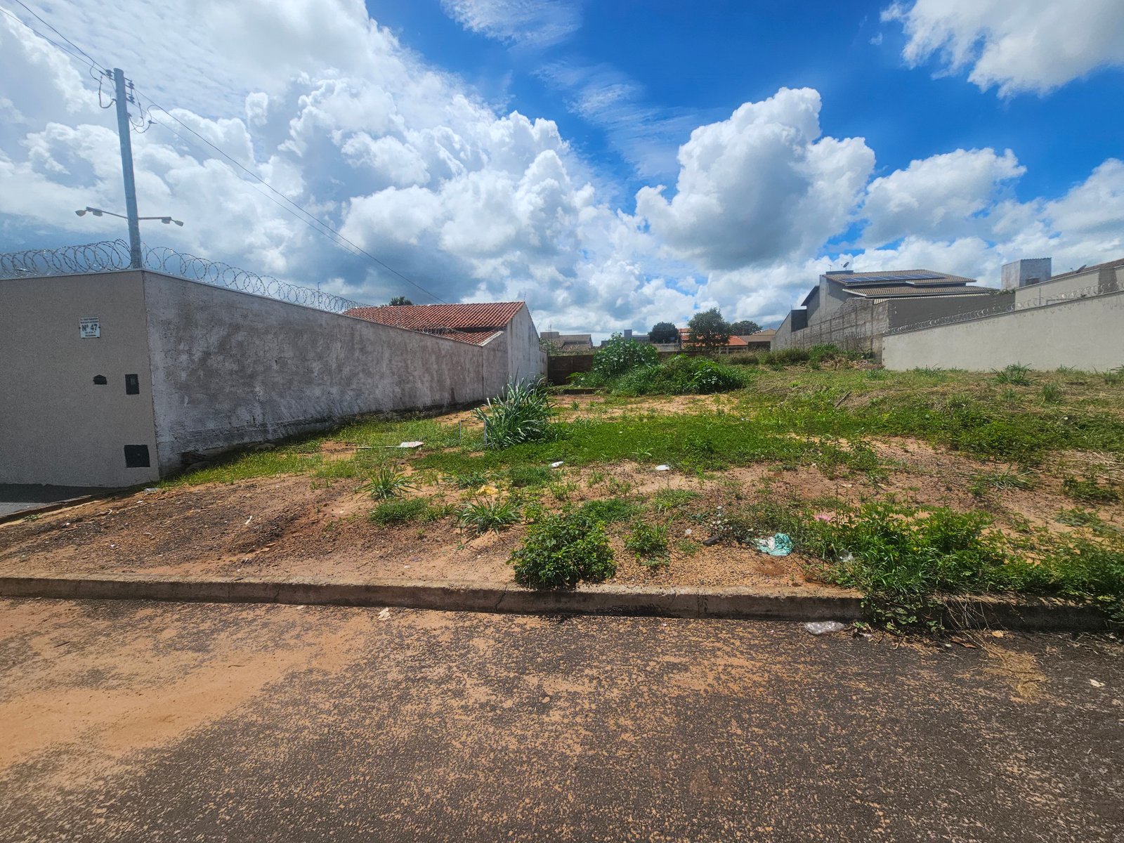 VENDE-SE TERRENO NO ALEXANDRINA – AV. VALDIR SEBASTIÃO.