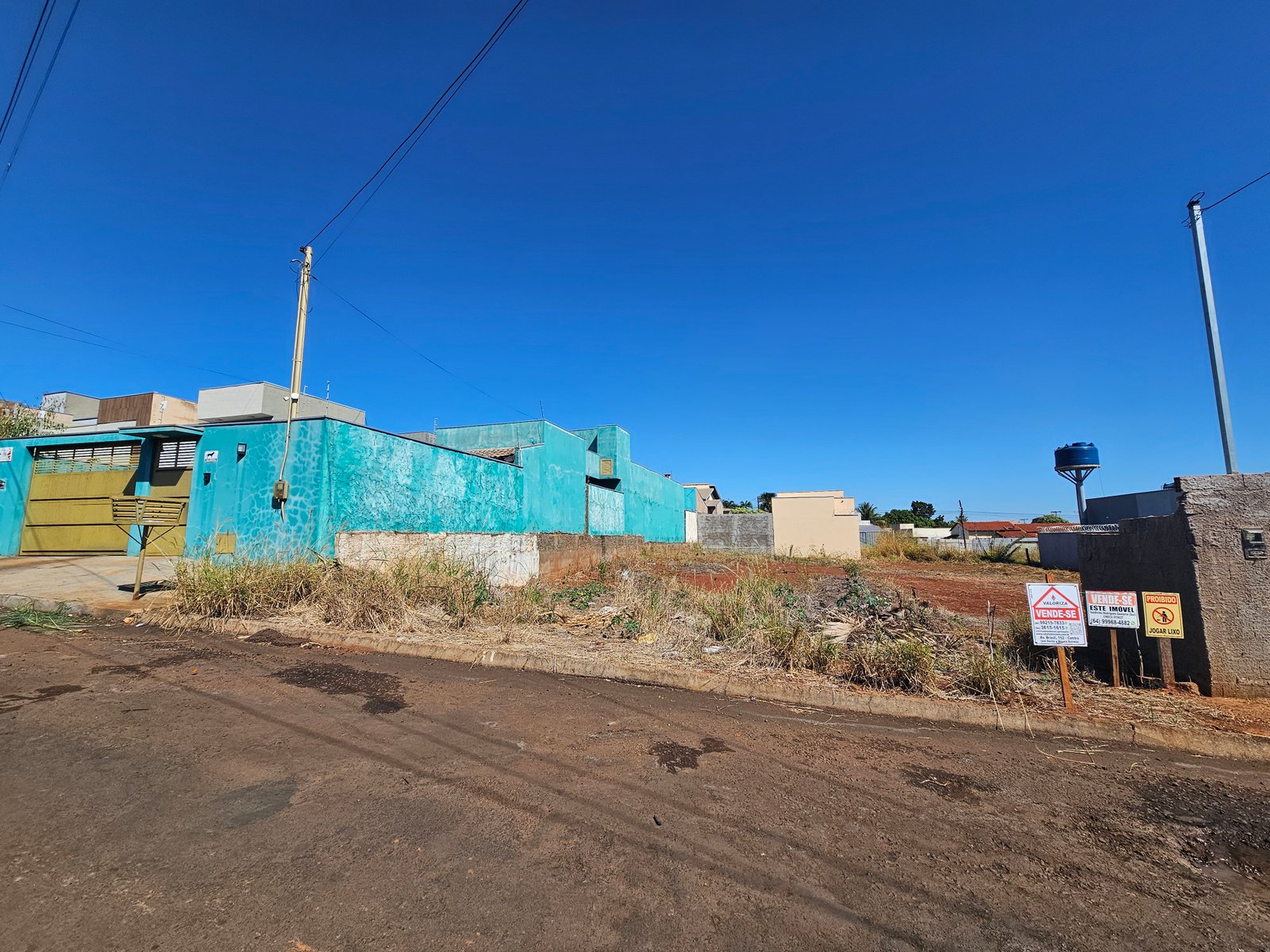 VENDE-SE TERRENO NO VITÓRIA