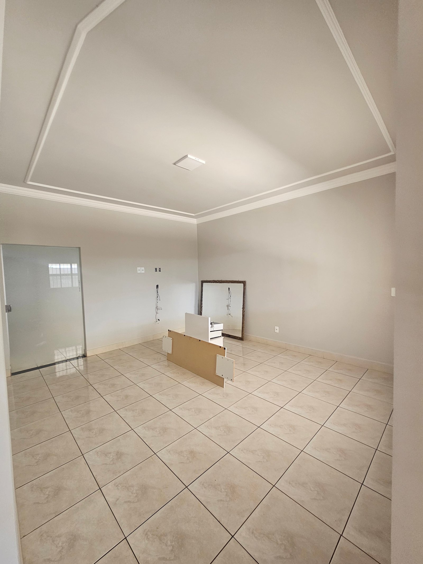 VENDE-SE CASA BAIRRO SOL NASCENTE – QUIRINÓPOLIS-GO