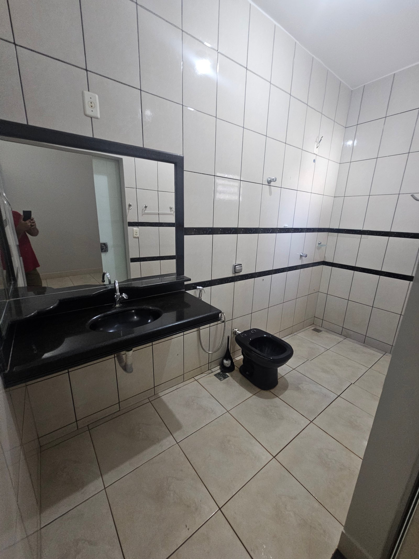 VENDE-SE CASA BAIRRO SOL NASCENTE – QUIRINÓPOLIS-GO