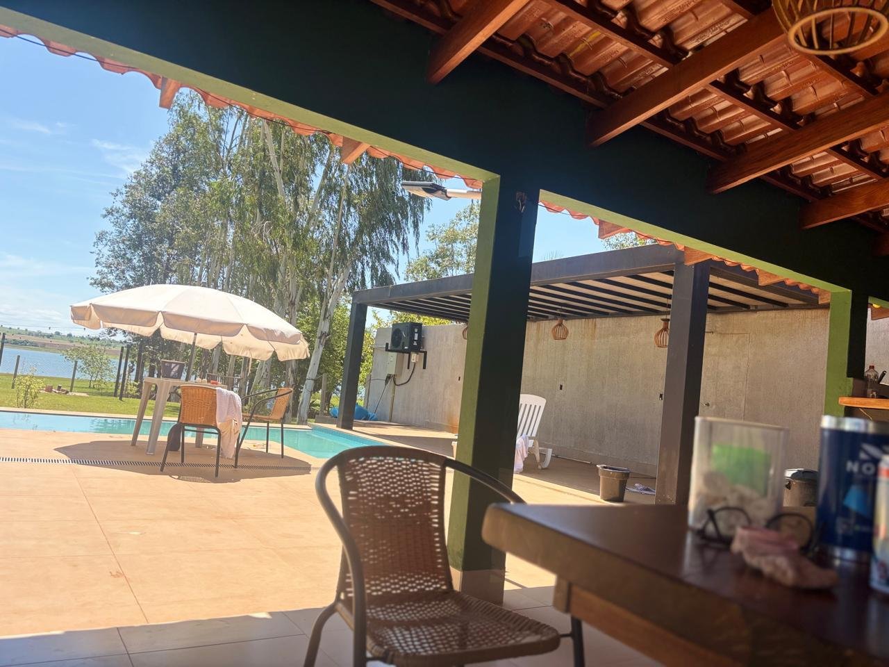 VENDE-SE RANCHO NO GERALDO LEMOS