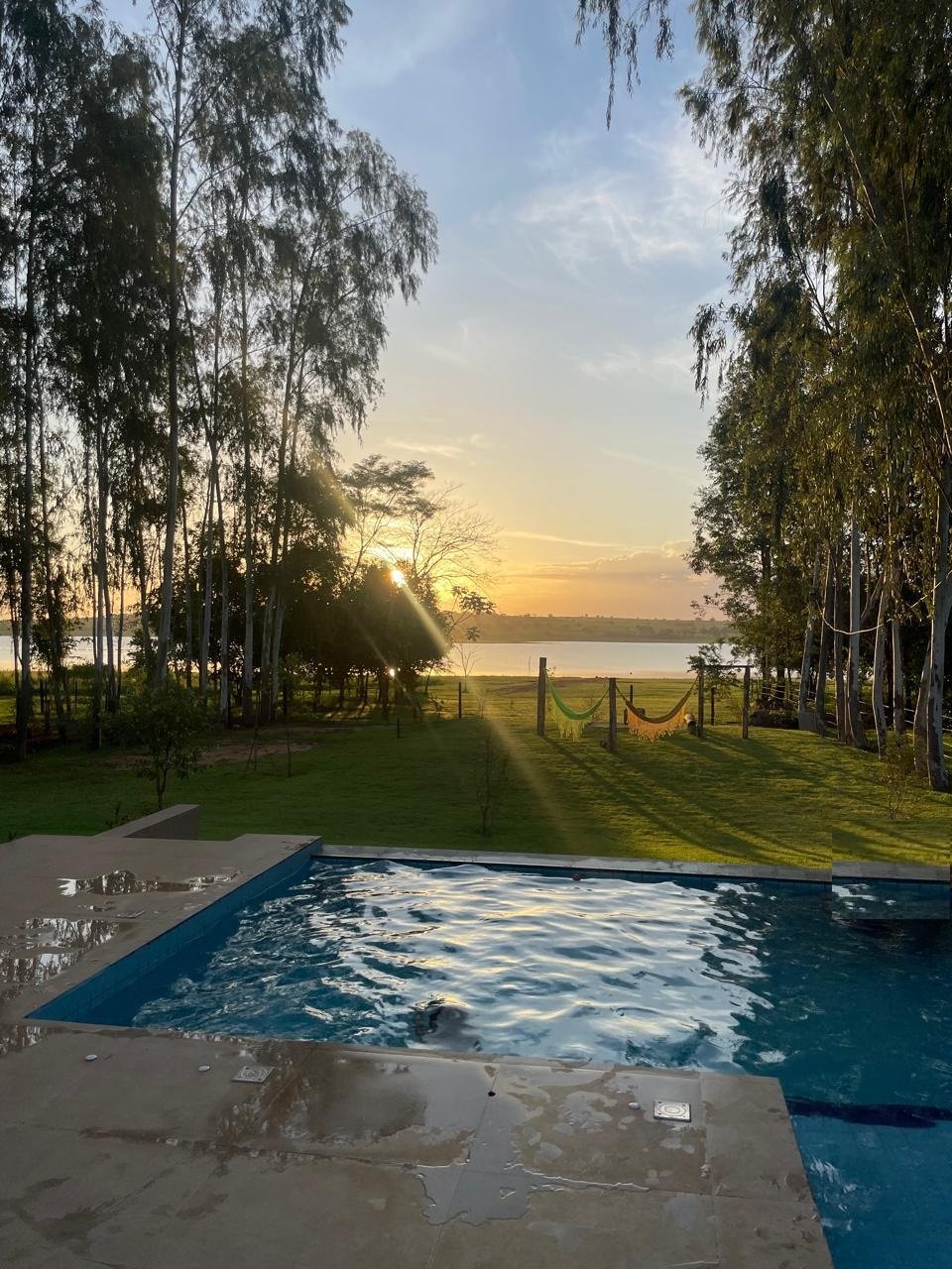 VENDE-SE RANCHO NO GERALDO LEMOS