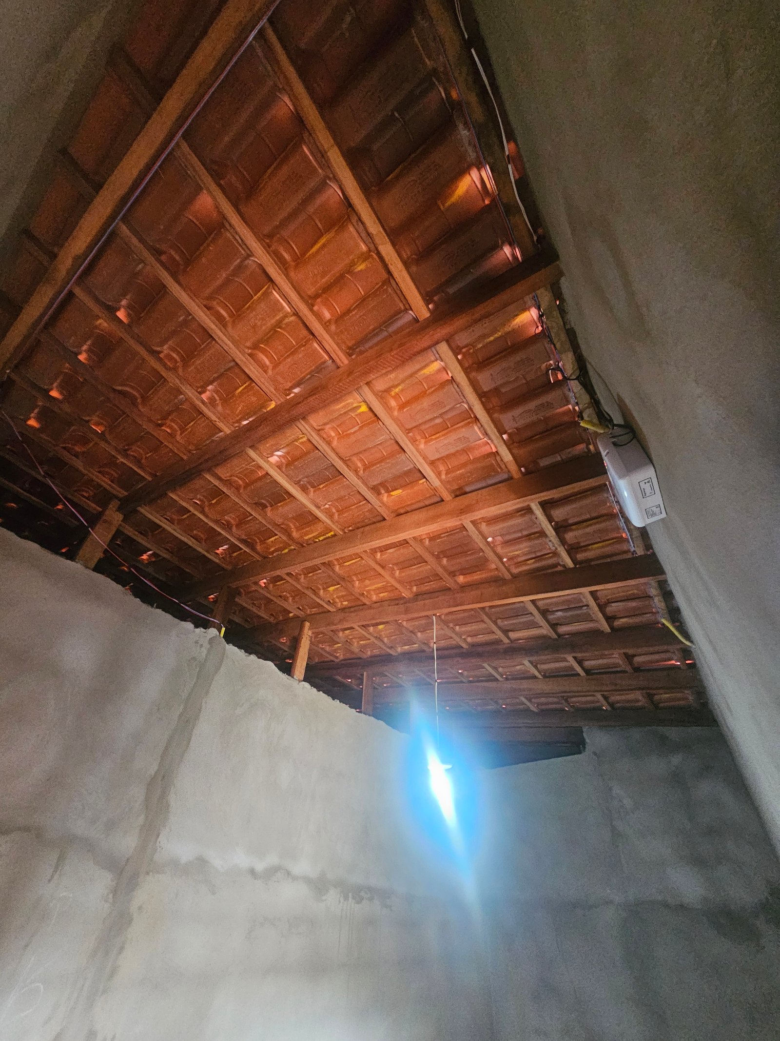 VENDE-SE CASA NO JARDIM VITÓRIA